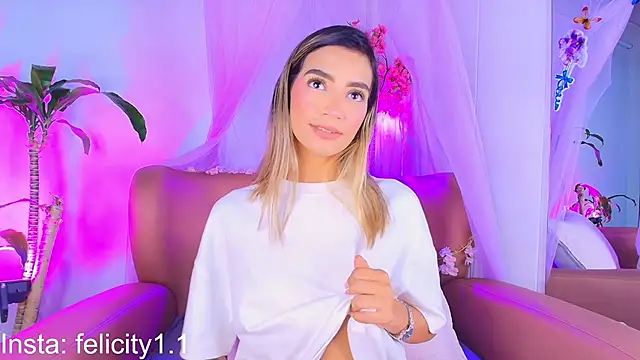 Snapshot of _Felicity_1 chatting on June 2026 12:39:01 PM Felicity 1 online show from June 2026 12:39:01 PM