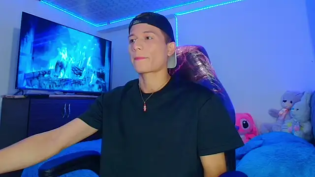 bryamer 19 online show from January 2025 01:53:02 AM