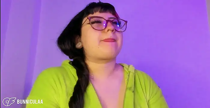 larissa01  online show from March 2026 10:10:02 PM