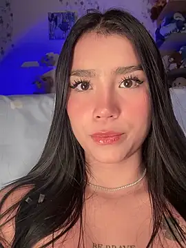 -Loren- online show from February 2026 12:01:02 PM