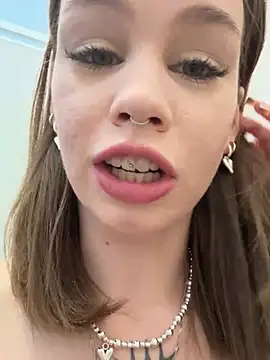 Street young online show from March 2025 12:46:01 PM