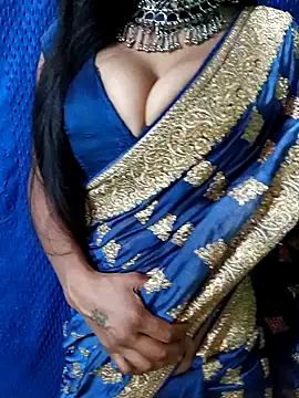 Snapshot of Savita_hotmom chatting on March 2026 05:40:01 PM Savita hotmom online show from March 2026 05:40:01 PM