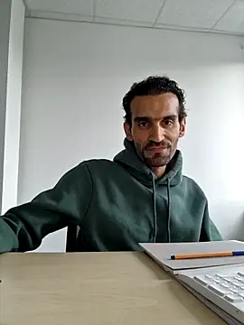 Snapshot of Sammoon chatting on December 2024 01:35:02 PM Sammoon online show from December 2024 01:35:02 PM