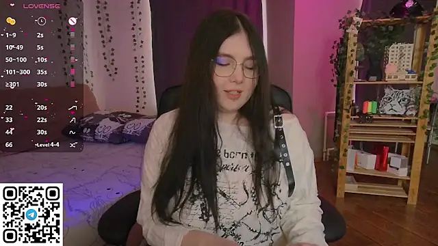 Snapshot of Arizonaa_Muse chatting on February 2026 07:41:02 AM Arizonaa Muse online show from February 2026 07:41:02 AM