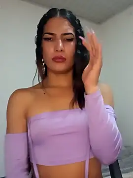Snapshot of Lanna_hott_ chatting on January 2025 09:25:01 PM Lanna hott  online show from January 2025 09:25:01 PM