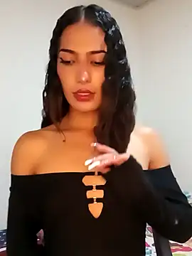 Snapshot of Lanna_hott_ chatting on January 2025 10:04:01 PM Lanna hott  online show from January 2025 10:04:01 PM