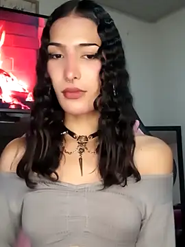 Snapshot of Lanna_hott_ chatting on September 2025 10:44:02 PM Lanna hott  online show from September 2025 10:44:02 PM
