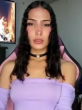 Snapshot of Lanna_hott_ chatting on September 2025 10:37:01 PM Lanna hott  online show from September 2025 10:37:01 PM