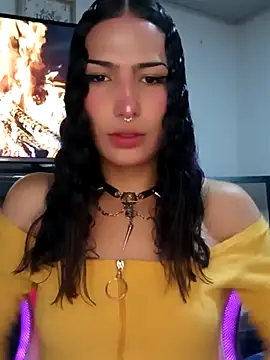 Snapshot of Lanna_hott_ chatting on September 2025 10:53:02 AM Lanna hott  online show from September 2025 10:53:02 AM