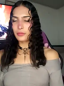 Snapshot of Lanna_hott_ chatting on October 2025 11:02:01 PM Lanna hott  online show from October 2025 11:02:01 PM