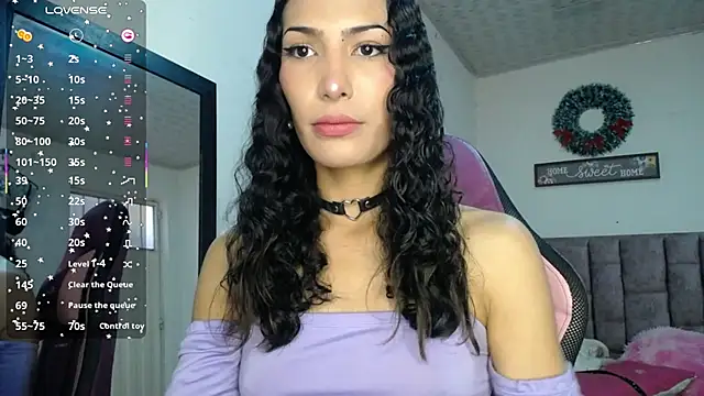 Lanna hott  online show from February 2026 12:20:01 PM