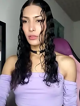 Lanna hott  online show from February 2026 08:30:01 PM