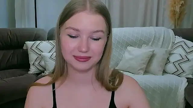 Snapshot of shy__lady chatting on April 2026 02:15:02 AM shy lady online show from April 2026 02:15:02 AM