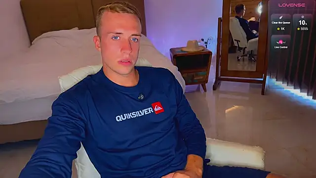 Snapshot of tommy_cumfinger chatting on November 2025 08:24:01 AM tommy cumfinger online show from November 2025 08:24:01 AM