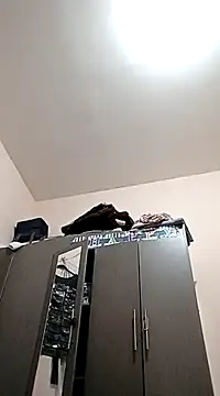 ale3J4a online show from December 2024 04:35:02 AM