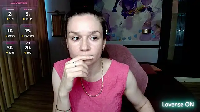 Snapshot of AriaGray chatting on June 2026 02:27:02 AM AriaGray online show from June 2026 02:27:02 AM