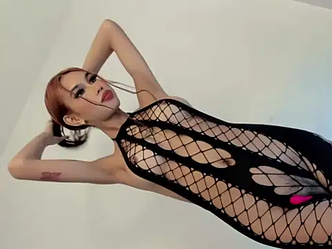 Selene14 online show from January 2026 06:10:01 PM