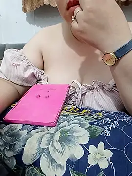 VyOanh2K online show from July 2026 04:42:02 PM