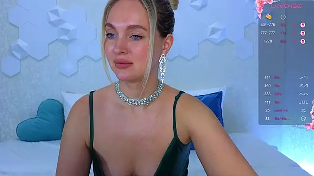 Lynna Sparks online show from October 2025 03:48:02 AM