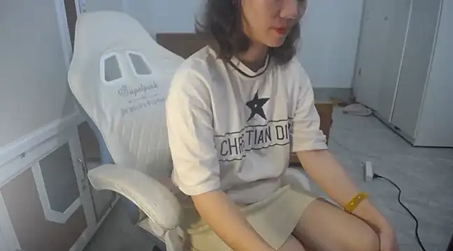 Susu204 online show from March 2025 01:21:01 PM