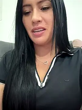 Snapshot of Sara_luna_ chatting on December 2025 12:37:02 AM Sara luna online show from December 2025 12:37:02 AM