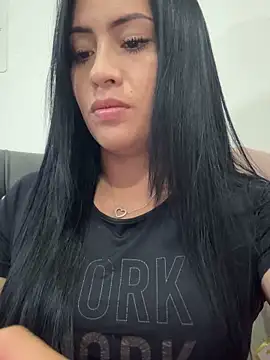 Snapshot of Sara_luna_ chatting on December 2025 02:19:01 AM Sara luna online show from December 2025 02:19:01 AM