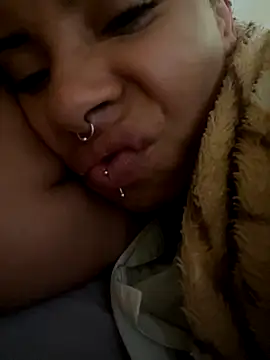 sammoura01 online show from September 2025 11:58:01 AM