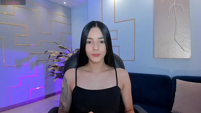 HannahJamesX online show from February 2025 06:45:01 PM