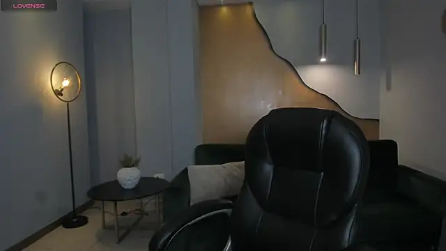 HannahJamesX online show from February 2025 04:46:02 PM