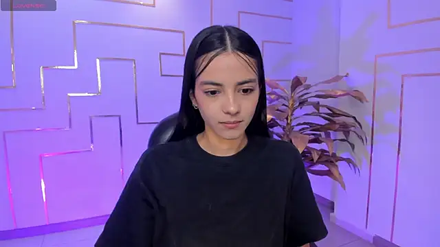 HannahJamesX online show from September 2025 05:57:02 PM