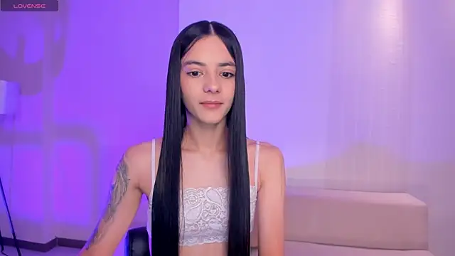 HannahJamesX online show from September 2025 04:50:02 PM