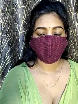 Snapshot of Monalisha_G chatting on June 2026 03:40:01 PM Monalisha G online show from June 2026 03:40:01 PM