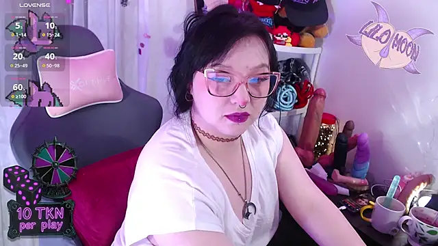 LiloMoon69 online show from November 2025 02:56:01 PM