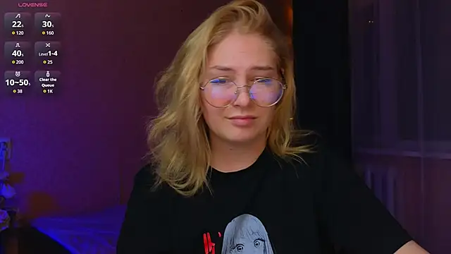 Catherine River online show from October 2025 10:49:02 PM