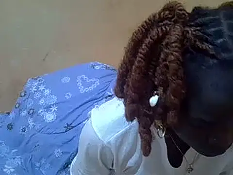 Snapshot of pretty_vivy chatting on February 2025 01:53:02 PM pretty vivy online show from February 2025 01:53:02 PM