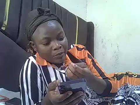 Snapshot of pretty_vivy chatting on March 2025 05:54:01 AM pretty vivy online show from March 2025 05:54:01 AM