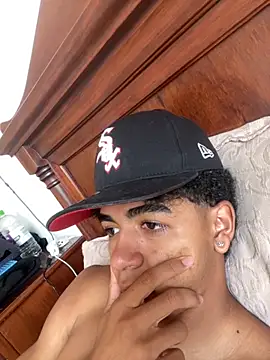 JoanG10 online show from October 2025 05:45:01 PM