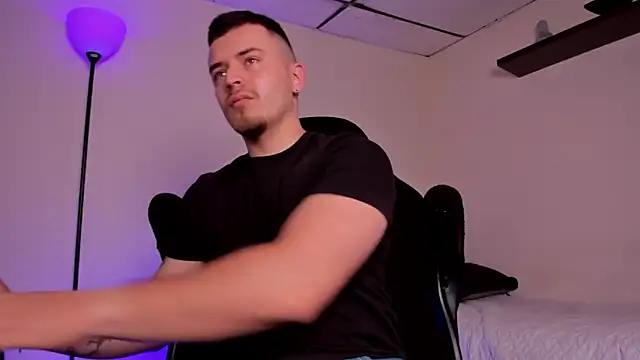 james connor2 online show from November 2025 07:10:01 PM