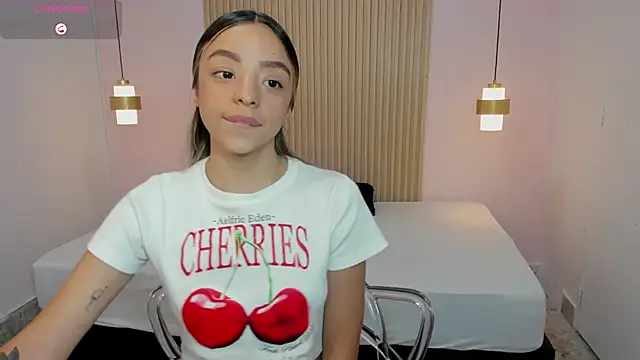 AliceRoss0 online show from April 2026 09:42:02 PM