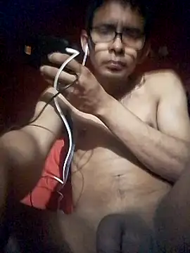 Snapshot of VL25DN26 chatting on January 2025 06:46:01 AM VL25DN26 online show from January 2025 06:46:01 AM