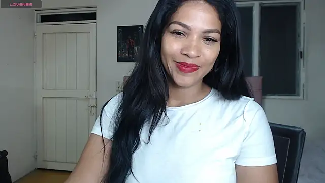 Snapshot of makennaa_ chatting on May 2026 10:09:01 AM makennaa online show from May 2026 10:09:01 AM