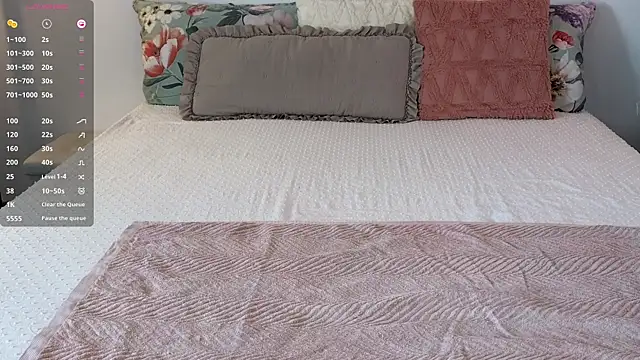 AliceMYs online show from November 2025 10:14:01 AM