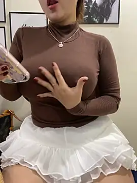 Snapshot of Shirato_hana chatting on February 2025 02:06:02 AM Shirato hana online show from February 2025 02:06:02 AM