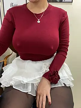 Snapshot of Shirato_hana chatting on February 2025 06:25:02 AM Shirato hana online show from February 2025 06:25:02 AM