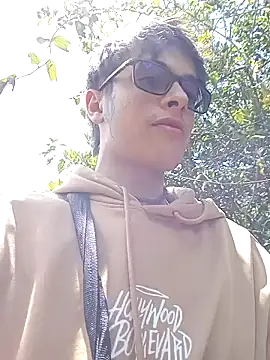 Cuervo maniaco online show from October 2025 05:09:01 PM