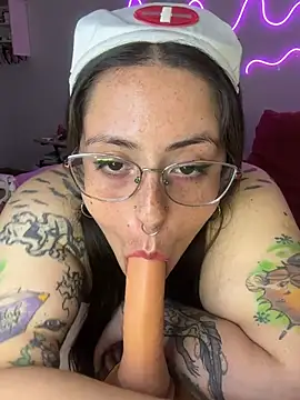 Mizztikaa online show from October 2025 06:09:01 PM