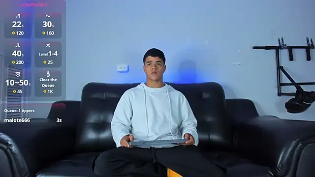 Rob saenz  online show from February 2025 01:06:01 PM