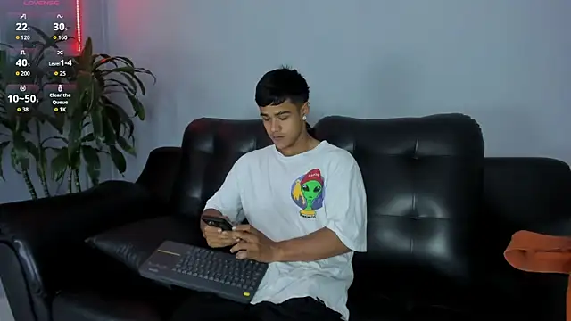 Rob saenz  online show from September 2025 04:00:02 PM