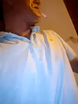 Snapshot of leoytessa_10 chatting on October 2025 10:04:01 AM leoytessa 10 online show from October 2025 10:04:01 AM