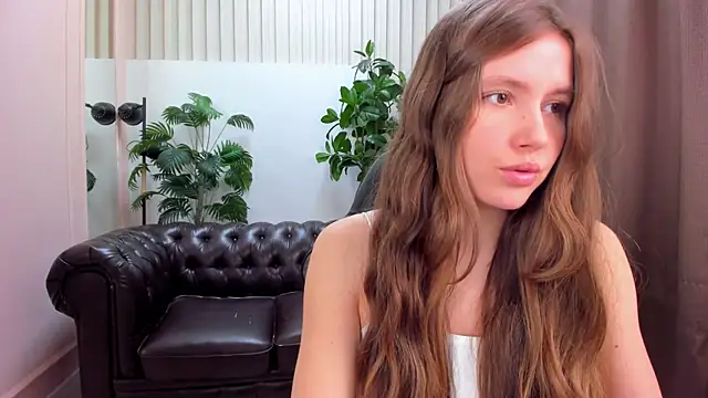 MaryannSoftt online show from March 2025 06:29:02 PM